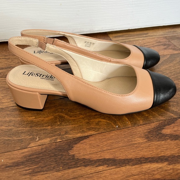Life Stride Women's Two-Tone Slingback Heels - Picture 8 of 10